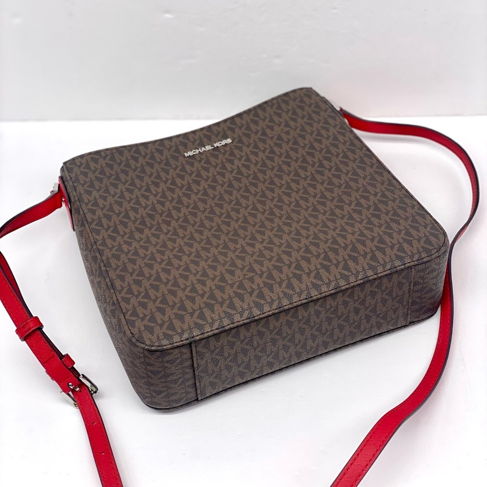 Michael Kors Jet Set Large Logo Messenger Crossbody Bag - Picture 4 of 12